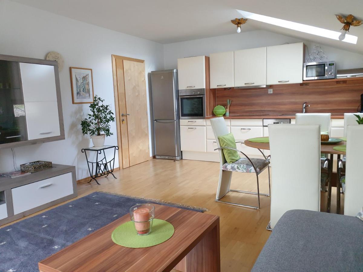 Hofstaetter Ferienwohnung 弗利斯 外观 照片